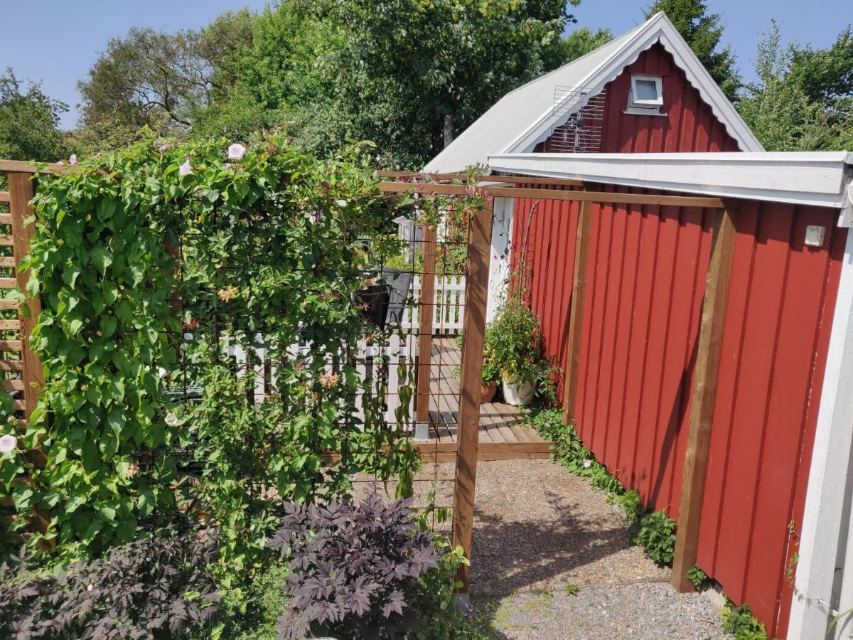 Lillstugan - Centralt Och Havsnaera I Lugnt Villomrade Falkenberg Dış mekan fotoğraf